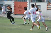 Đương kim vô địch thắng hú vía tân binh Vinschool