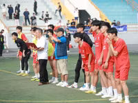 Tiền đạo về bắt gôn, THPT Xa La 'quật ngã' á quân Thạch Thất