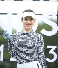 Huyền My, Jennifer Phạm cùng dàn người đẹp khoe sắc ở giải golf tâm điểm Nha Trang