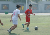 Đương kim vô địch thắng hú vía tân binh Vinschool