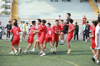 Đương kim vô địch thắng hú vía tân binh Vinschool