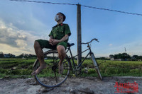 [Ảnh] Công an Thủ đô đội nắng, thâu đêm cứu lúa giúp nông dân trong khu phong tỏa