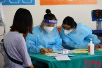 [ẢNH] Cận cảnh ngày đầu tiêm vaccine phòng Covid-19 diện rộng cho cư dân Times City