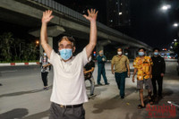 [ẢNH] Những giây phút đặc biệt khi ổ dịch nguy hiểm nhất Thủ đô được dỡ phong tỏa