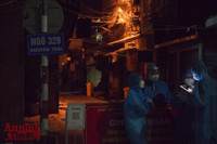 [ẢNH] Những giây phút đặc biệt khi ổ dịch nguy hiểm nhất Thủ đô được dỡ phong tỏa