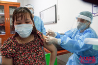 [Ảnh] Hà Nội: Ngày đầu tiên tiêm vaccine phòng Covid-19 cho hơn 500 thai phụ 