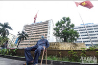 [Ảnh] Bệnh nhân Covid-19 từng phải chạy ECMO đầu tiên của Hà Nội xuất viện và kỳ tích thoát khỏi lưỡi hái tử thần