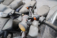 Cận cảnh hơn 200 xe máy vô chủ nằm phủ bụi ở khu HH Linh Đàm 