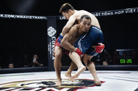 Lý Tiểu Long của Trung Quốc bị Quang Lộc hạ đo ván như thế nào?