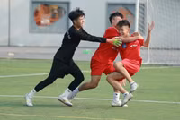 Chùm ảnh loạt trận 14h30 ngày 1-11