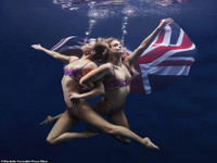 [ẢNH] Hai mỹ nhân Olympic khoe bộ ảnh bikini đẹp hút hồn