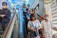 [Ảnh] Ấn tượng ngày đầu đoạn trên cao đường sắt đô thị Nhổn- Ga Hà Nội chính thức đón khách