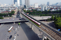 [Ảnh] Ấn tượng ngày đầu đoạn trên cao đường sắt đô thị Nhổn- Ga Hà Nội chính thức đón khách