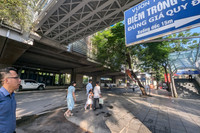 [Ảnh] Ấn tượng ngày đầu đoạn trên cao đường sắt đô thị Nhổn- Ga Hà Nội chính thức đón khách