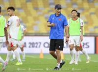 Hai Long, Hoàng Đức trở lại 'chảo lửa' vừa nhấn chìm MU 