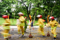 Ấn tượng với hình ảnh thi tài của 19 đội PCCC cơ sở ở làng hoa nức tiếng Thủ đô