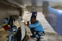 Cận cảnh máy bay huấn luyện đa năng Yak-130 vừa diễn tập bắn đạn thật thành công