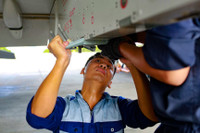 Cận cảnh máy bay huấn luyện đa năng Yak-130 vừa diễn tập bắn đạn thật thành công