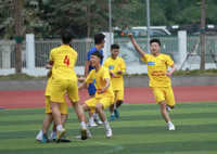 [ẢNH] Loạt trận 8h sáng 20-12