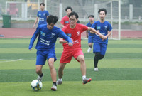 [ẢNH] Loạt trận 8h sáng 27-12