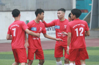 [ẢNH] Loạt trận 10h sáng 27-12