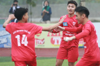 [ẢNH] Loạt trận 10h sáng 27-12