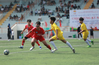 Chùm ảnh loạt trận 10h30 sáng 12-11