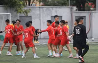 Chùm ảnh loạt trận 13h30 chiều 15-11