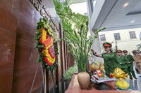 Thanh niên Công an Thủ đô báo công, tri ân các anh hùng liệt sỹ