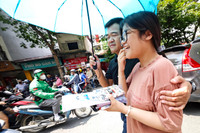 Cảm xúc trái ngược của thí sinh sau khi hoàn thành bài thi môn Toán