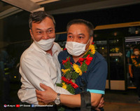 U23 Việt Nam tươi rói mang cúp vô địch về nước