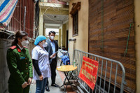 Theo chân tổ công tác 