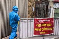 Theo chân tổ công tác 