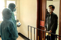 Theo chân tổ công tác 