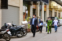 Theo chân tổ công tác 