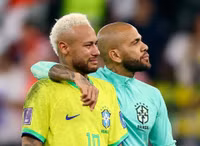 Neymar khóc như mưa sau thất bại cay đắng