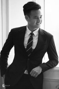 Ảnh cưới lãng mạn của Hồ Tấn Tài và hôn thê hơn 2 tuổi