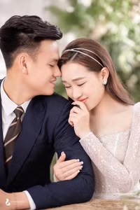 Ảnh cưới lãng mạn của Hồ Tấn Tài và hôn thê hơn 2 tuổi