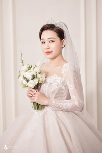 Ảnh cưới lãng mạn của Hồ Tấn Tài và hôn thê hơn 2 tuổi