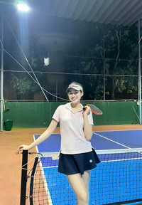 Hoa khôi bóng chuyền Thu Hoài và dàn sao thể thao mê Pickleball