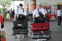 Đặng Văn Lâm đi cùng bạn gái ra mắt CLB Bình Định