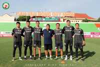 Đặng Văn Lâm đi cùng bạn gái ra mắt CLB Bình Định