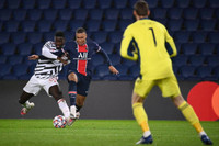 [ẢNH] Cán cột mốc chưa từng có, M.U đã chơi hay thế nào trước PSG?