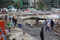 Sân khấu và khán đài ngoài trời lộ diện sau 8 tháng cải tạo hồ Hoàng Cầu