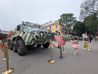 Ngắm dàn khí tài hiện đại của lực lượng CAND đang triển lãm phục vụ người dân ở hồ Gươm