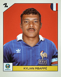 [ẢNH] Ronaldo, Mbappe và dàn sao EURO gây cười cực mạnh với ngoại hình xưa cũ