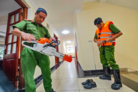 Theo chân Công an Thủ đô đi tuần tra dọc sông Hồng chủ động ứng phó siêu bão Ragasa 