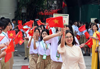 Ảnh: Học sinh Hà Nội náo nức dự lễ khai giảng đặc biệt đón chào năm học 2025-2026