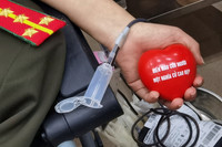 Nữ Công an Thủ đô hiến máu cứu người trong những ngày đầu năm mới 2023