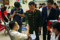 Nữ Công an Thủ đô hiến máu cứu người trong những ngày đầu năm mới 2023